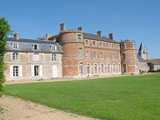 Location de salle château et manoir Chateau De Denonville à  