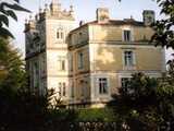 Location de salle château et manoir Chateau Des 3 Fontaines à 84210 Pernes Les Fontaines